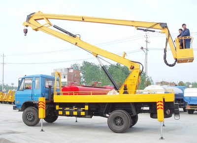 东风145型22米高空作业车 电力抢修与工程作业的得力助手